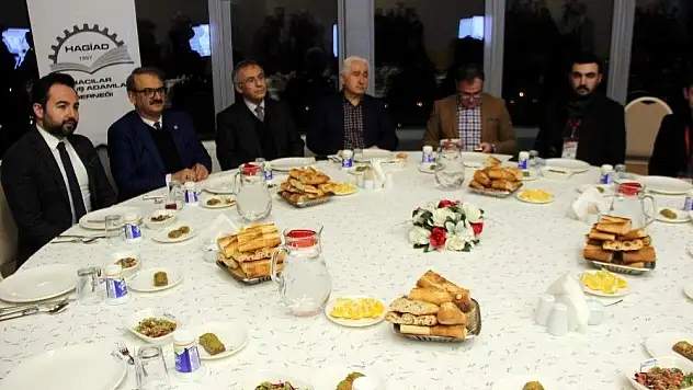HAGİAD mühendis adayları ile bir araya geldi