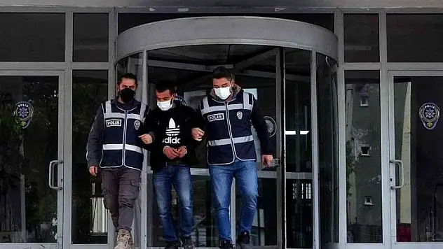 Aranan şahıs yakalandı