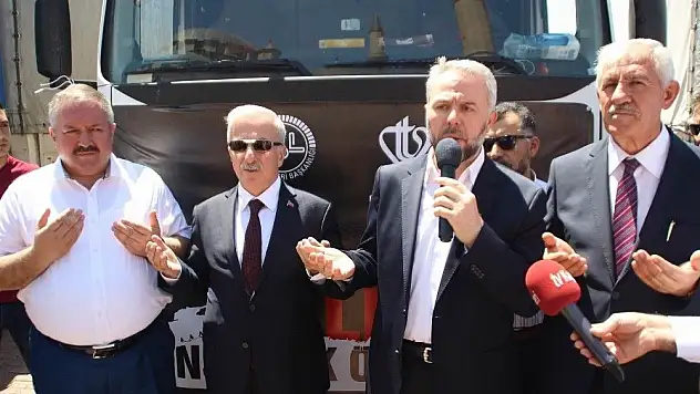Halep'e 10 tır yardım malzemesi gönderildi