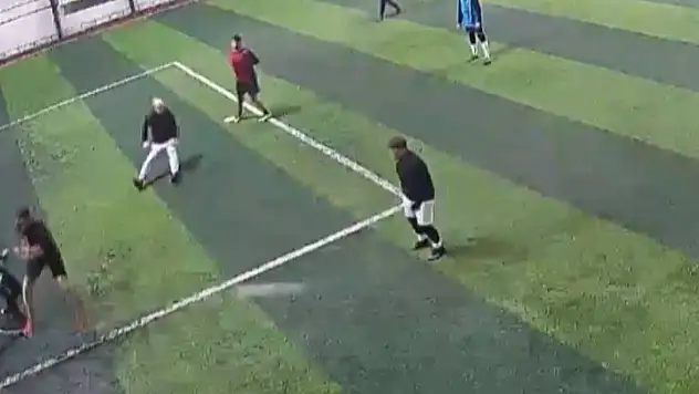 Halı sahada acı ölüm