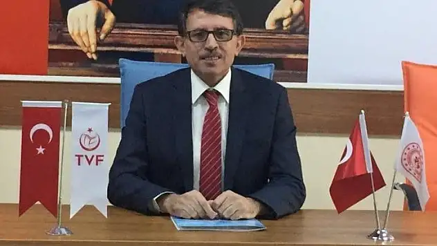 Halil Dicle istifa etti