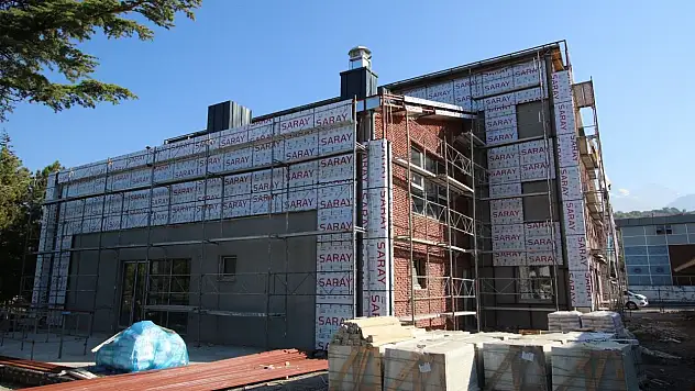 Halit Özkaya Kütüphanesi'nde sona gelindi