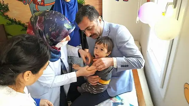 &quotErişkinler de aşılanma konusunda bir hekime danışmalı&quot