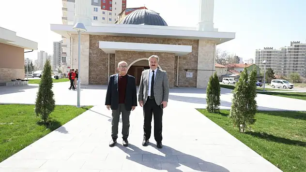 Hayırseverden okul sözü