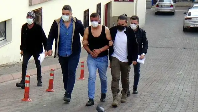 Aranan şahıs yakalandı