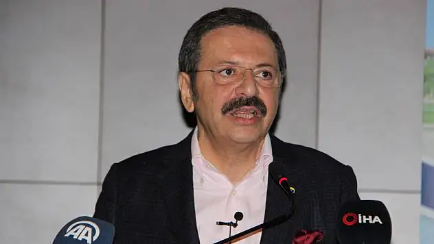 Hisarcıklıoğlu 'Hayallerinizden vazgeçmeyin'