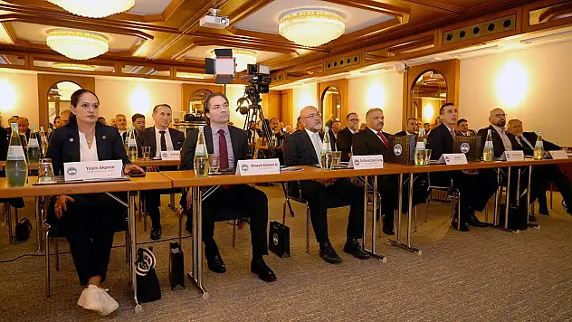 Hızar: Gurbete ezilmeye değil, iz bırakmaya geldik