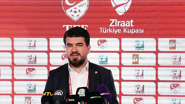 'Hocamızın istifa ettiği yönündeki haberler camiamızı yıpratıyor'