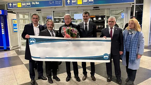 Hulusi Akar'ı Almanya'da Kayserili o isim karşıladı!