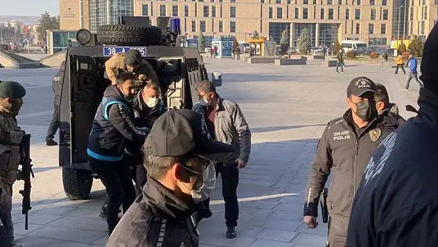 Tutuklandı..!