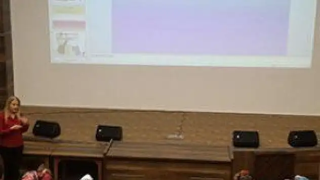  HUZUR ÇINARI KANAYAN YARAYA PARMAK BASIYOR