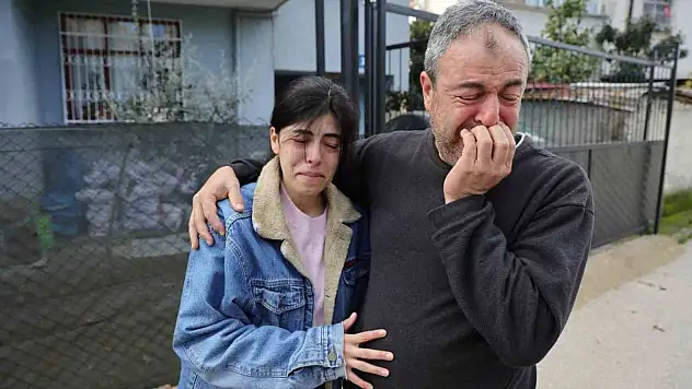 Hapis cezası alan kadın, gözyaşlarıyla teslim oldu