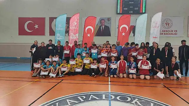 Hangi ortaokul şampiyonaya katılmaya hak kazandı...