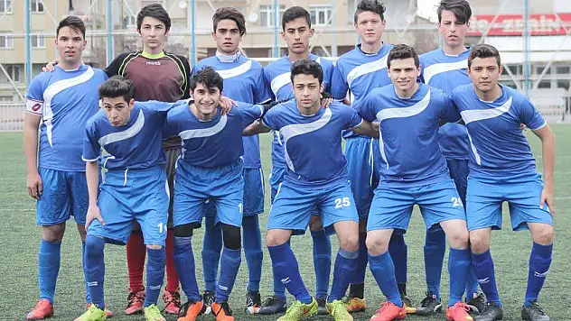 İdmanyurdu mu Şimşek mi? 