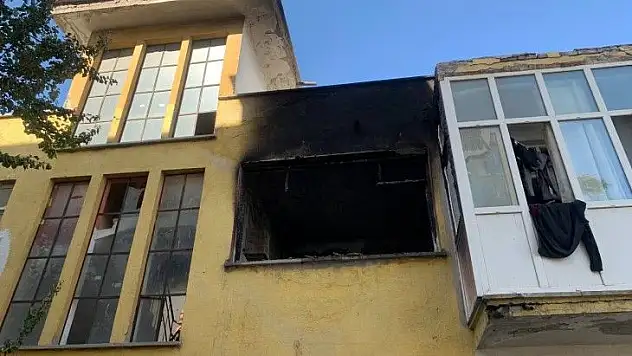 Çıkan yangında küle döndü!