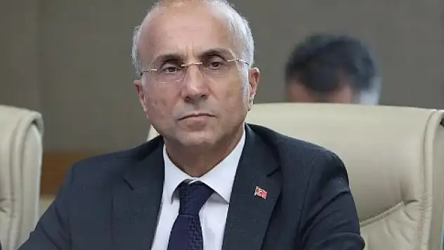 İki CHP'li başkan AK Parti'ye geçti! İlk tepki Aşkın Genç'ten geldi