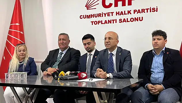İki Milletvekili Kayseri'de buluştu: Türkiye yönetilemiyor, çözüm erken seçim!