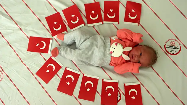 İkinci asrın ilk bebeklerinden...