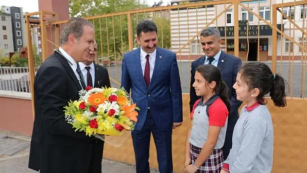 İl Milli Eğitim Müdürü Ekinci: 'Öğretmen için ömürden giden boş bir gündür'