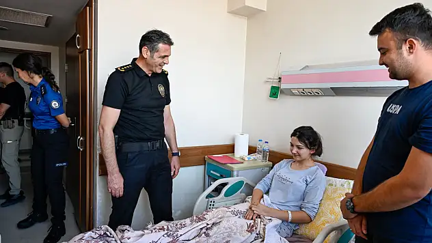 İl Müdürü Aydın, tedavi gören polis memurunu ziyaret etti