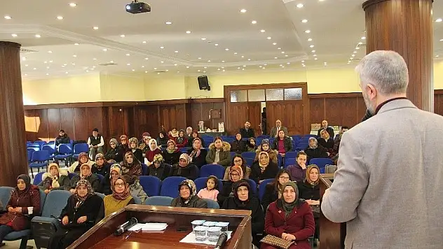 İl Müftülüğün'den Umre semineri