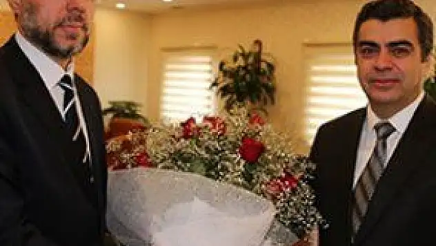 İL MÜFTÜSÜ GÜVEN VALİ ORHA N DÜZGÜN'Ü ZİYARET ETTİ