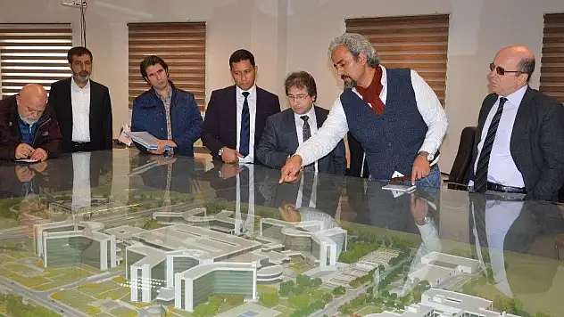 İl Sağlık Müdürü Benli Şehir Hastanesi'nde incelemelerde bulundu
