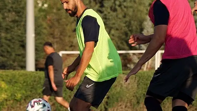 İlhan ile Muğdat takıma katıldı