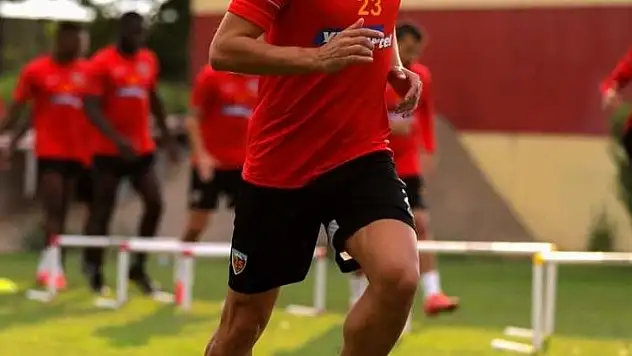 İlk maçta yok