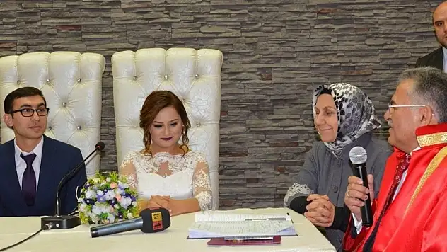 İlk üç ayda Melikgazi'de 575 çift evlendi