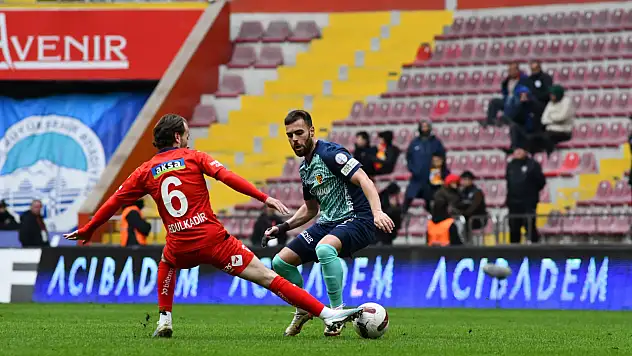 İlk yarı bitti! Kayserispor: 1 - Hatayspor: 1