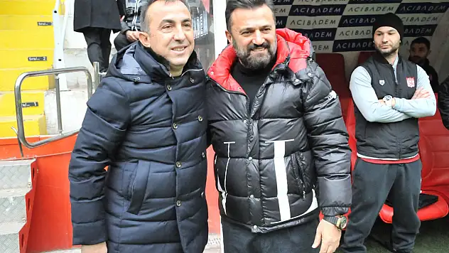 İlk yarı sona erdi!