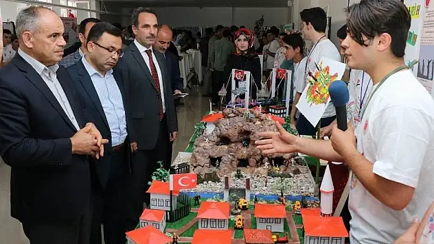 İmam Hatipli Öğrencilerden &quotTübitak Bilim Fuarı&quot