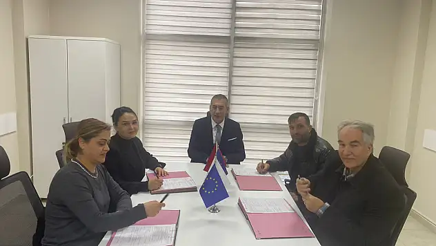 İmzalar atıldı! Kayseri'ye destek lotosu: Yatırım tutarı 964,63 milyon, hibe tutarı 611,41 milyon