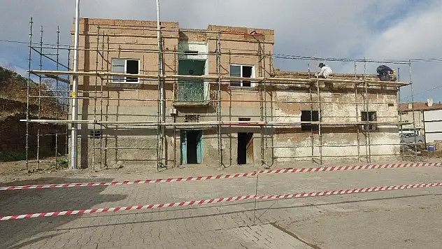 İncesu Belediyesi restorasyon çalışmalarına hız kesmeden devam devam ediyor