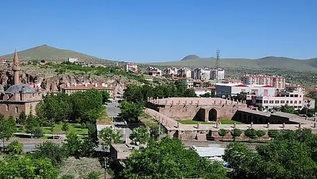 İncesu'da Başkan İlmek sahada: Mahallelerde hangi çalışmalar sürüyor?