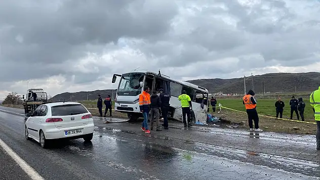 İncesu yolunda kaza: 1'i ağır 11 yaralı