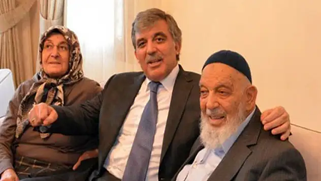 11'inci Cumhurbaşkanı Abdullah Gül, Babasını ziyarete geldi