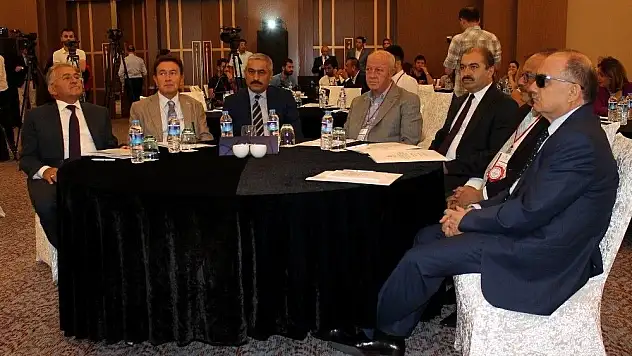 11'inci Cumhurbaşkanı Gül: 'En iyi yatırım eğitime yapılandır'