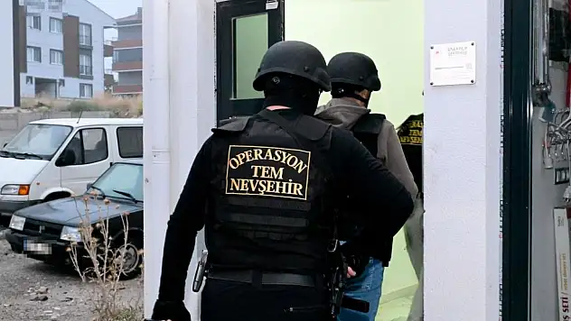 İnternet üzerinden uyuşturucu satışına operasyon: 18 şüpheli tutuklandı