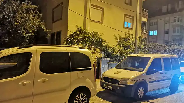Kayseri'de tabanca ile kendini öldürmeye çalışan şahıs...