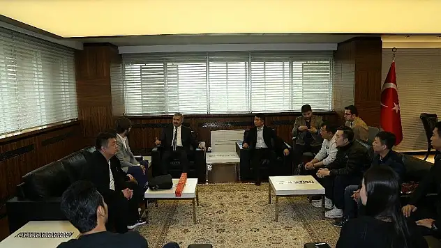 İpek Yolu Rüyası Ekibi Büyükşehir'de
