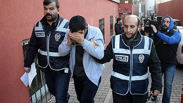 Hırsız eşi ile buluşmaya gelince yakalandı