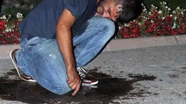 İŞSİZ VATANDAŞ KENDİNİ YAKMAK İSTEDİ