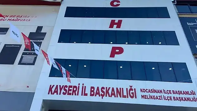 İstifa... 40 yıl sonra CHP'den resmen ayrıldı