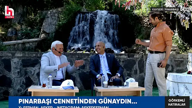 İstifa eden başkan partisini karıştırdı!