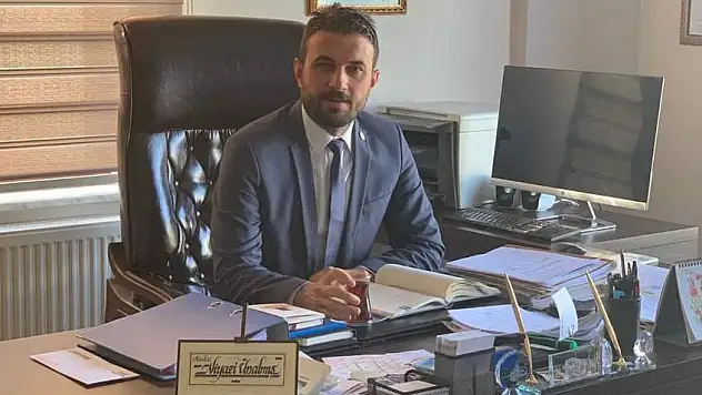 `İstifa et`