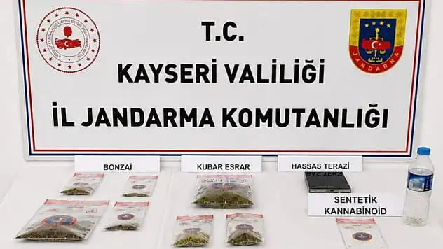 İstihbarat ve narkotikten ortak operasyon: O evden zehir çıktı