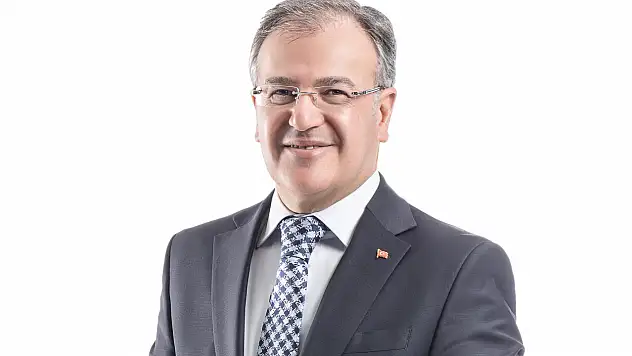 'İstiklâl Marşı, geleceğe yürüyüşümüze yön veren milli bir duruştur'