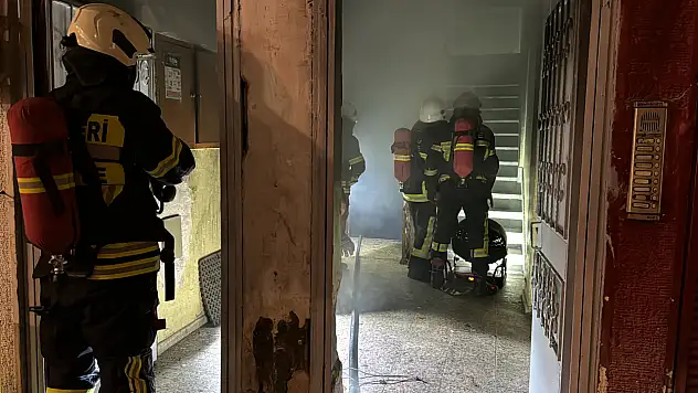 İtfaiye ekipleri vatandaşı kurtardı
